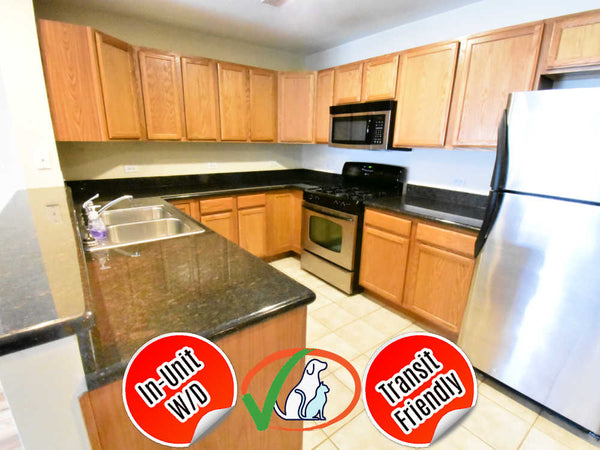 2 Bed 2 Bath  |  8255 Skokie Blvd #205  |  Skokie