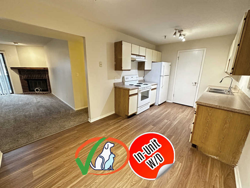 1350 BrookSt   |   St. Charles   |   2 Bed 2 Bath