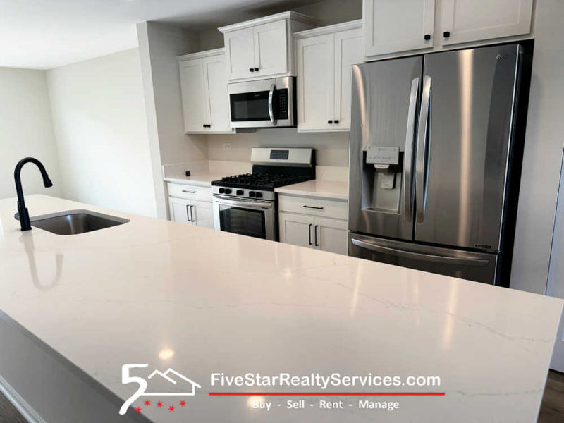3 Bed 2 1/2 Bath  |  208 Goldenrod Dr  |  Elgin