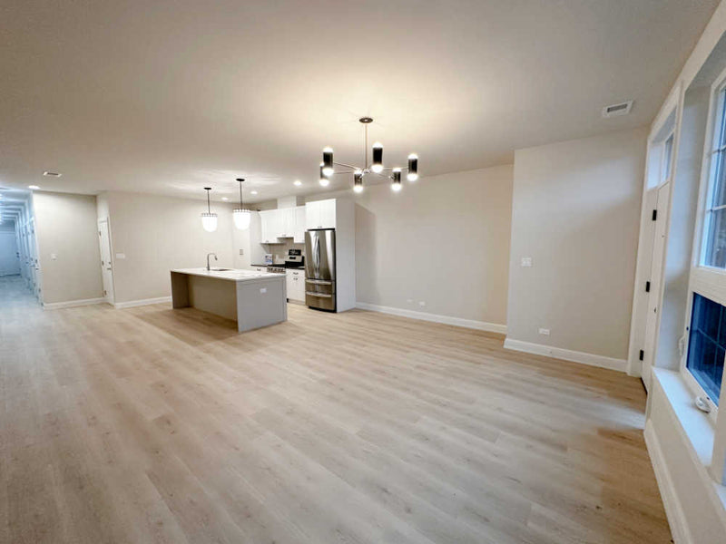 3 Bed 2 Bath  |  4311 S Indiana #3  |  Bronzeville