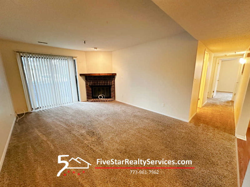 1350 BrookSt   |   St. Charles   |   2 Bed 2 Bath
