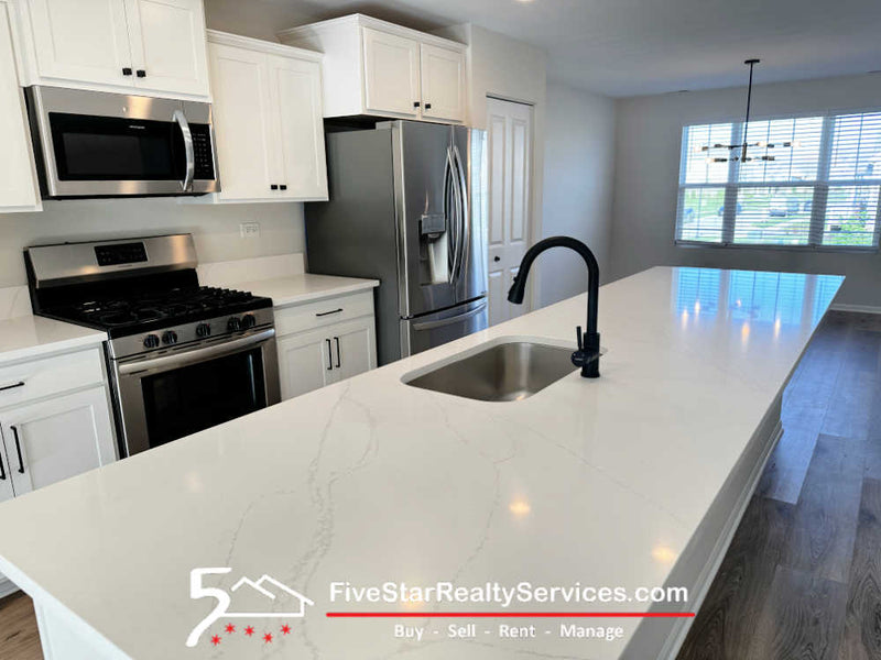 3 Bed 2 1/2 Bath  |  208 Goldenrod Dr  |  Elgin