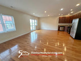 2 Bed 2 Bath  |  3705 N Kedzie #408  |  Irving Park