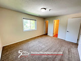 2 Bed 2 Bath  |  1320 Brook St. #J  |  St. Charles