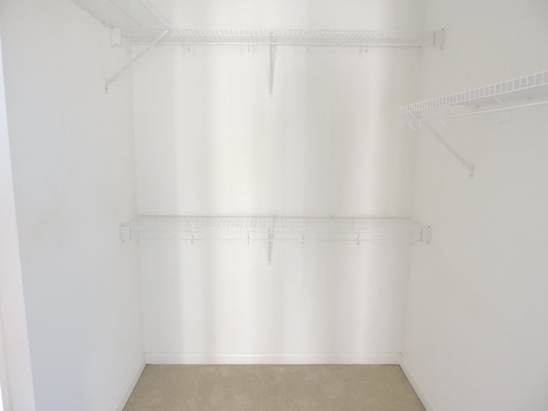 2 Bed 2 Bath  |  8255 Skokie Blvd #406  |  Skokie