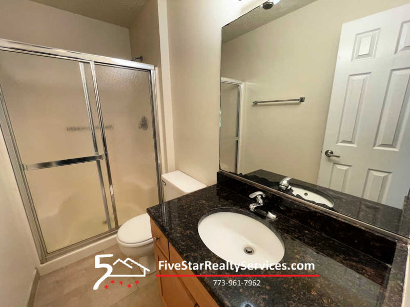 2 Bed 2 Bath  |  1330 Brook St #L  |  St. Charles