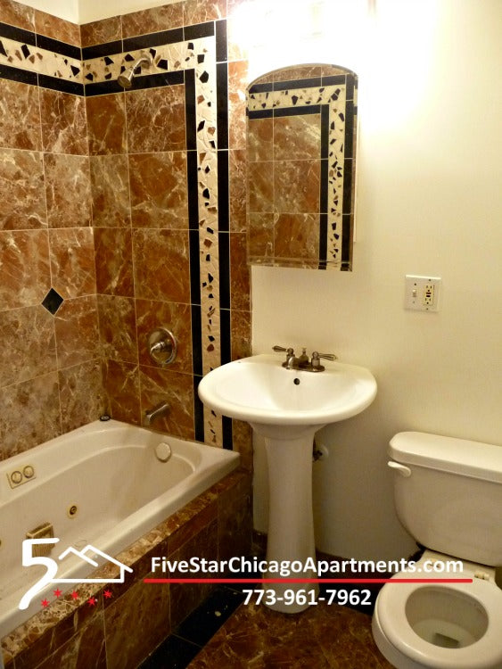 4 Bed 2 Bath  |  1520 E Marquette #2  |  Jackson Park