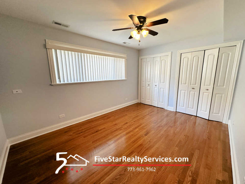 2 Bed 1 Bath  |  8224 W Addison  |  Irving Woods