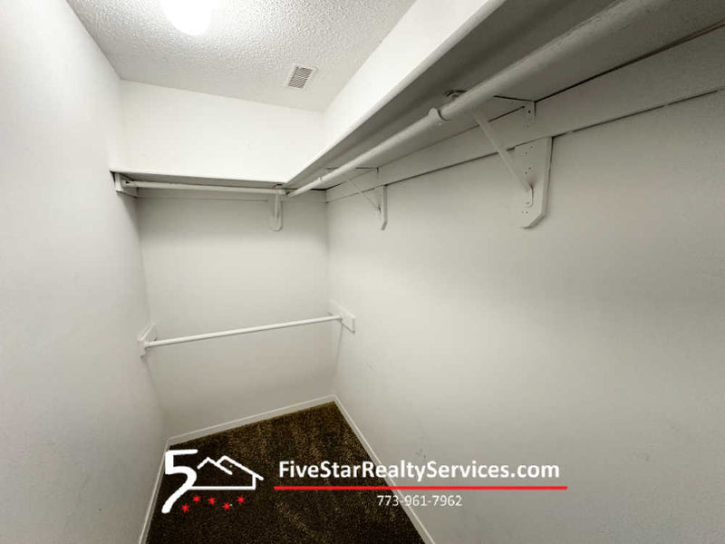 2 Bed 2 Bath  |   1320 Brook St #L  |  St. Charles