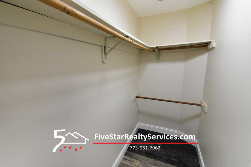 2 Bed 2 Bath  |  1360 Brook St #D  |  St. Charles