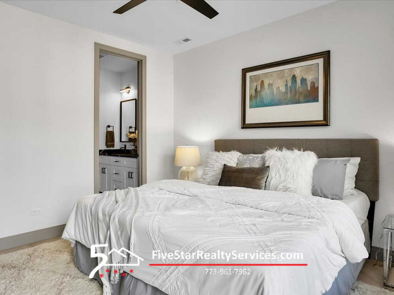 3 Bed 2 Bath  |  4235 S Champlain #3N  |  Bronzeville