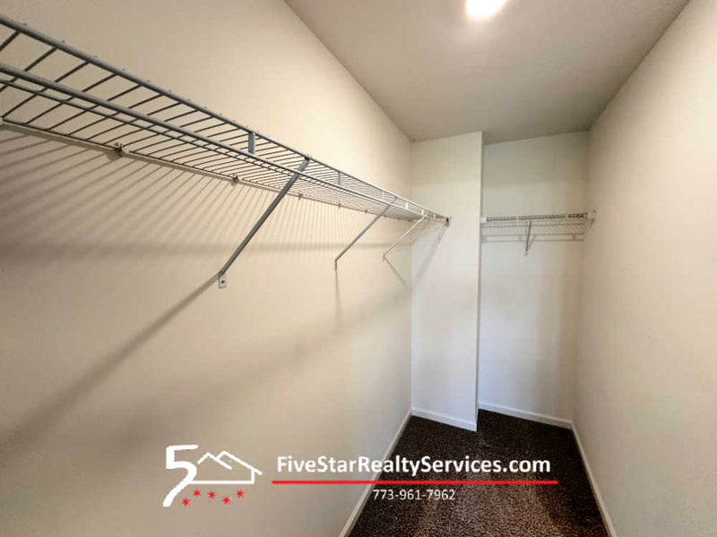3 Bed 2 1/2 Bath + Bonus Rm  |  1447 Yosemite Way  |  Pinegree Grove