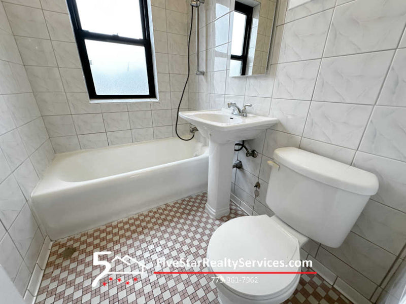 3 Bed 2 Bath  |  6127 N Francisco #3  |  Peterson Park