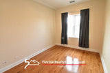 2 Bed 2 Bath  |  3705 N Kedzie #402  |  Irving Park