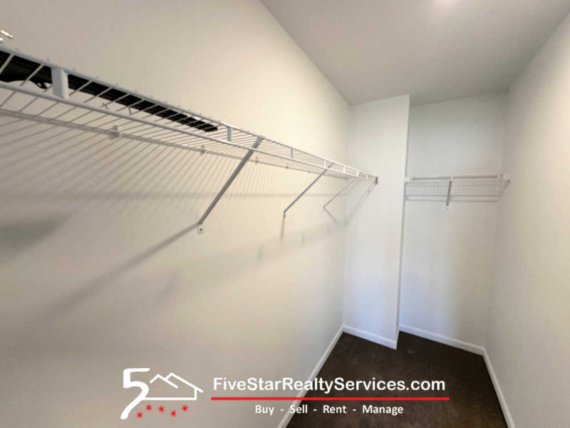 3 Bed 2 1/2 Bath  |  208 Goldenrod Dr  |  Elgin
