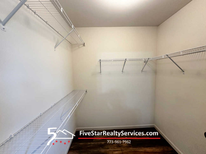 3 Bed 2.5 Bath  |  652 Anchorage Ct  |  Pingree Grove