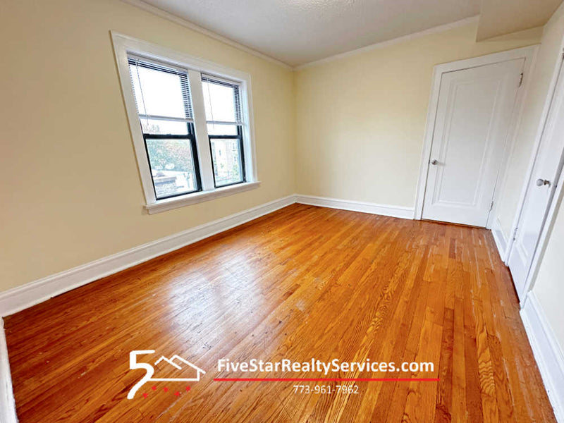 3 Bed 2 Bath  |  6127 N Francisco #3  |  Peterson Park