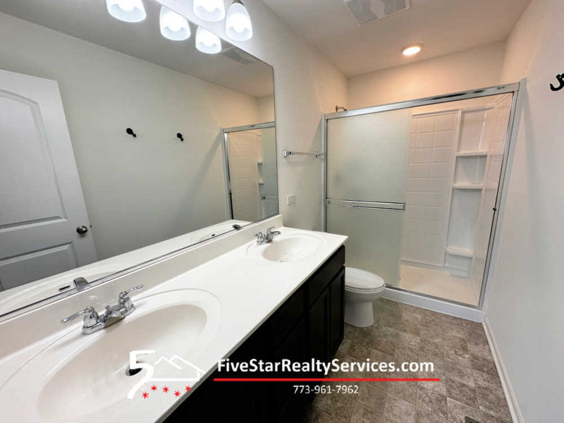 3 Bed 2.5 Bath  |  2329 Upland Rd.  |  Pingree Grove