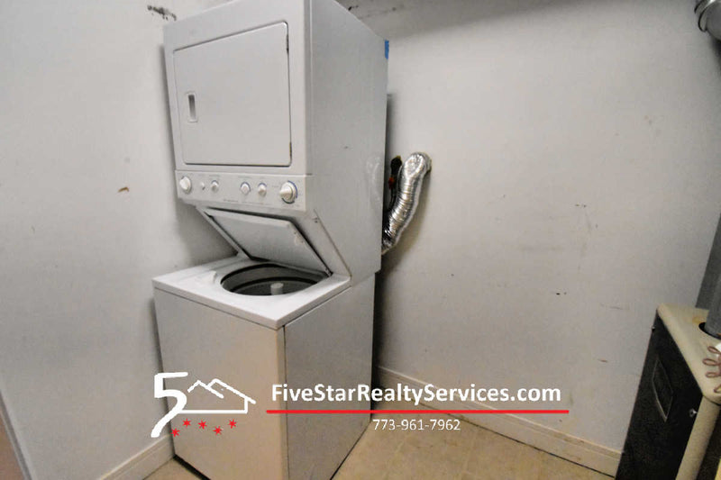 2 Bed 2 Bath  |  4518 N Kedzie #3D  |  Albany Park
