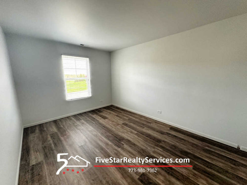 3 Bed 2.5 Bath  |  652 Anchorage Ct  |  Pingree Grove