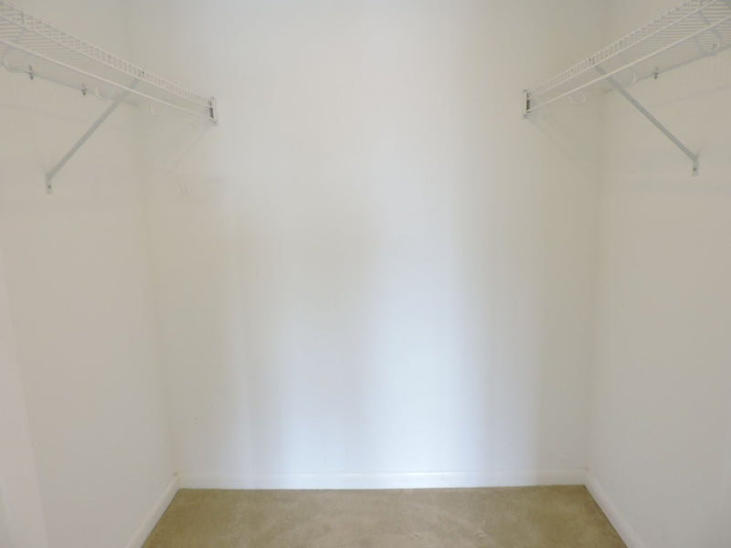 2 Bed 2 Bath  |  8255 Skokie Blvd #404  |   Skokie