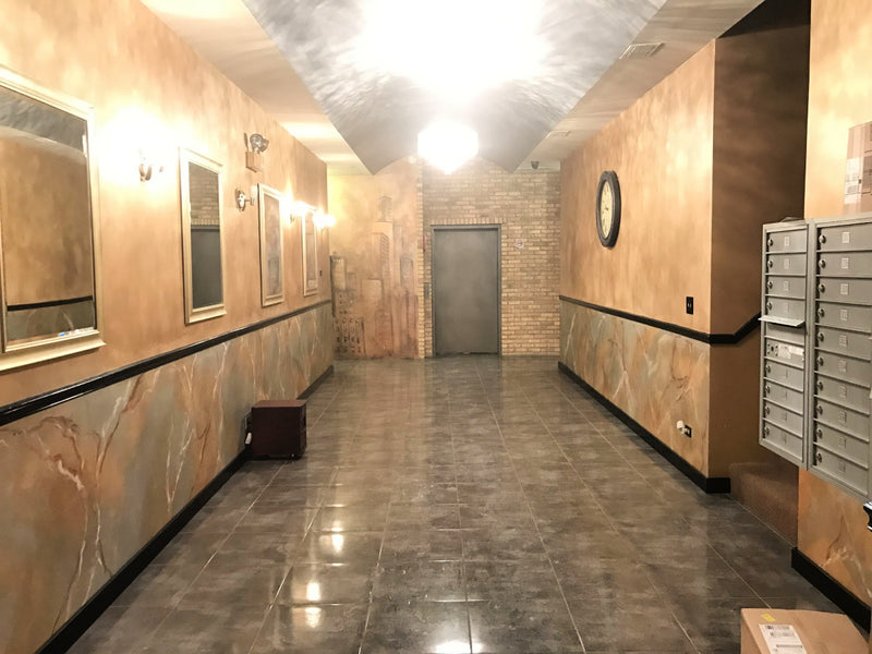 2 Bed 2 Bath  |  3705 N Kedzie #408  |  Irving Park