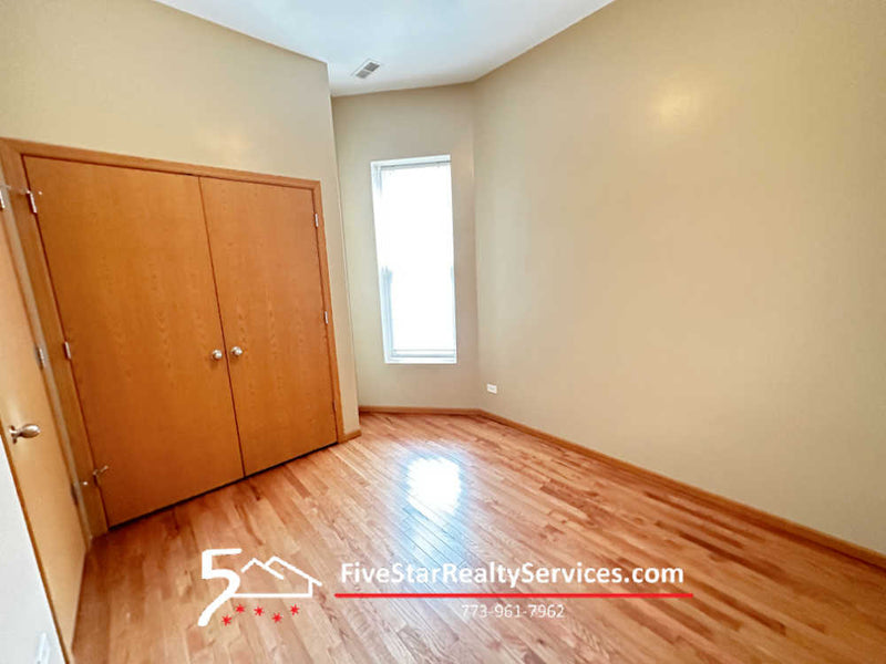 3 Bed 2 Bath  |  639 W Garfield #2  |  Engelwood