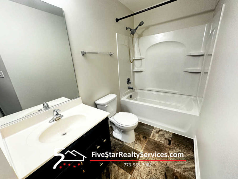 3 Bed 2 1/2 Bath + BONUS Rm  |  1665 Ruby Dr  |  Pingree Grove