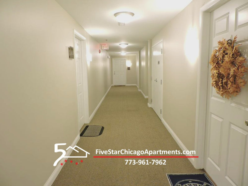 8255 Skokie Blvd  |   Skokie  |   1 & 2 Bed Apts
