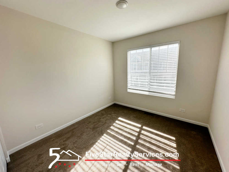 3 Bed 2 1/2 Bath  |  208 Goldenrod Dr  |  Elgin