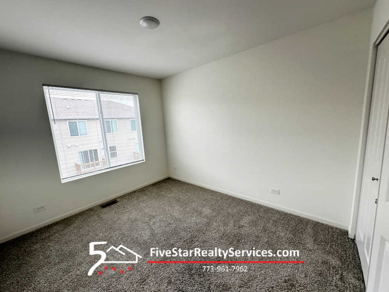 3 Bed 2.5 Bath  |  2329 Upland Rd.  |  Pingree Grove