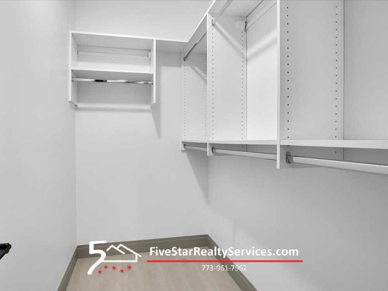 3 Bed 2 Bath  |  4235 S Champlain #3N  |  Bronzeville