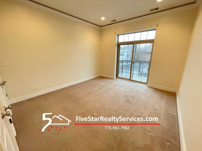 4518 N Kedzie Ave  |  Albany Park  |  2 Bed 2 Bath