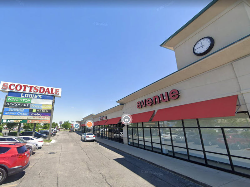 1 Bed 1 Bath  |  5727 S Kenton #1S  |  Midway