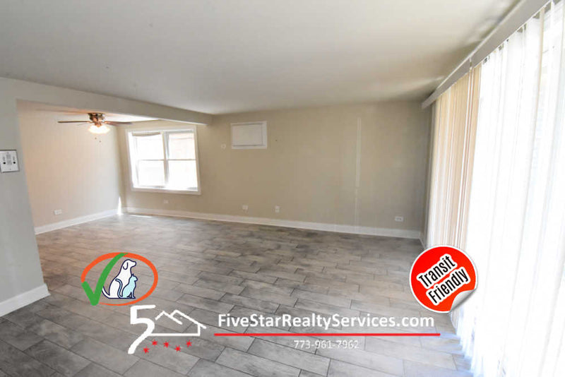 1 Bed 1 Bath  |  5727 S Kenton #1S  |  Midway