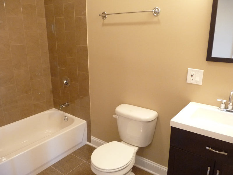 3705 N Kedzie Ave  |  Irving Park  |  1 & 2 Bed Apts
